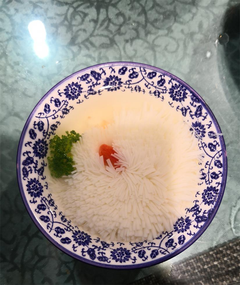 莫看别人吃“豆腐”(刘波涛）