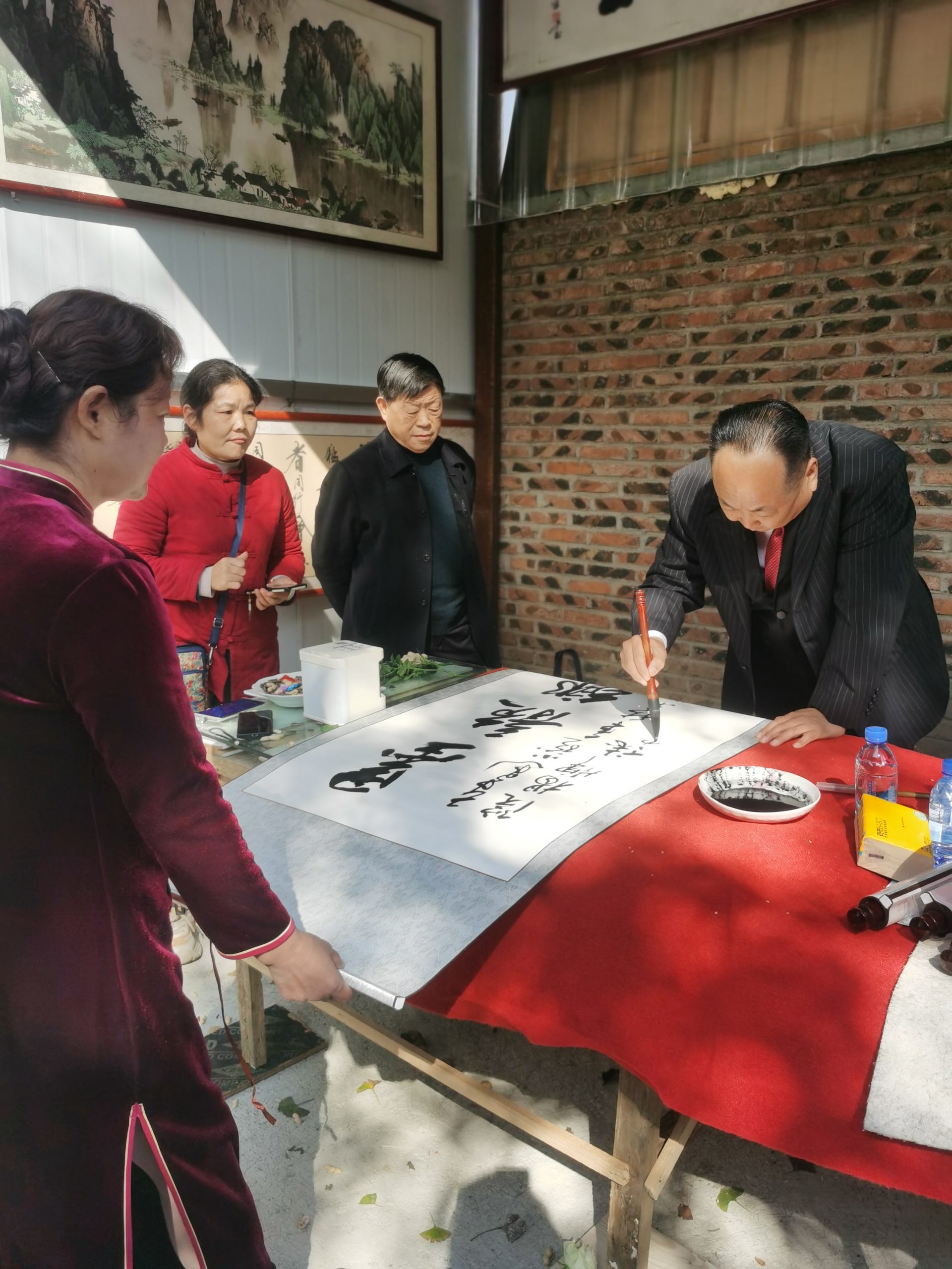 墨香溢乡野 文化润民心——乡村书画院在邳州官湖揭牌成立