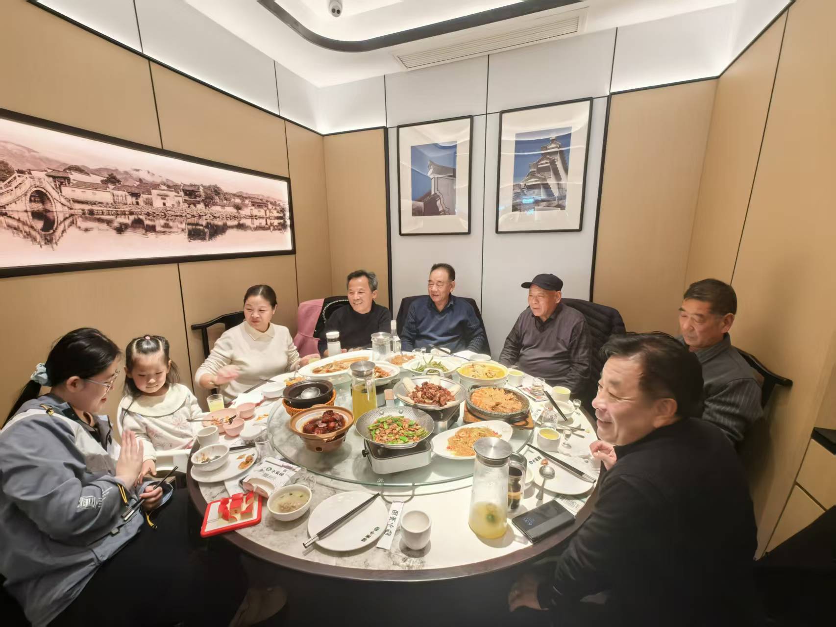 启程去南京兄弟相聚