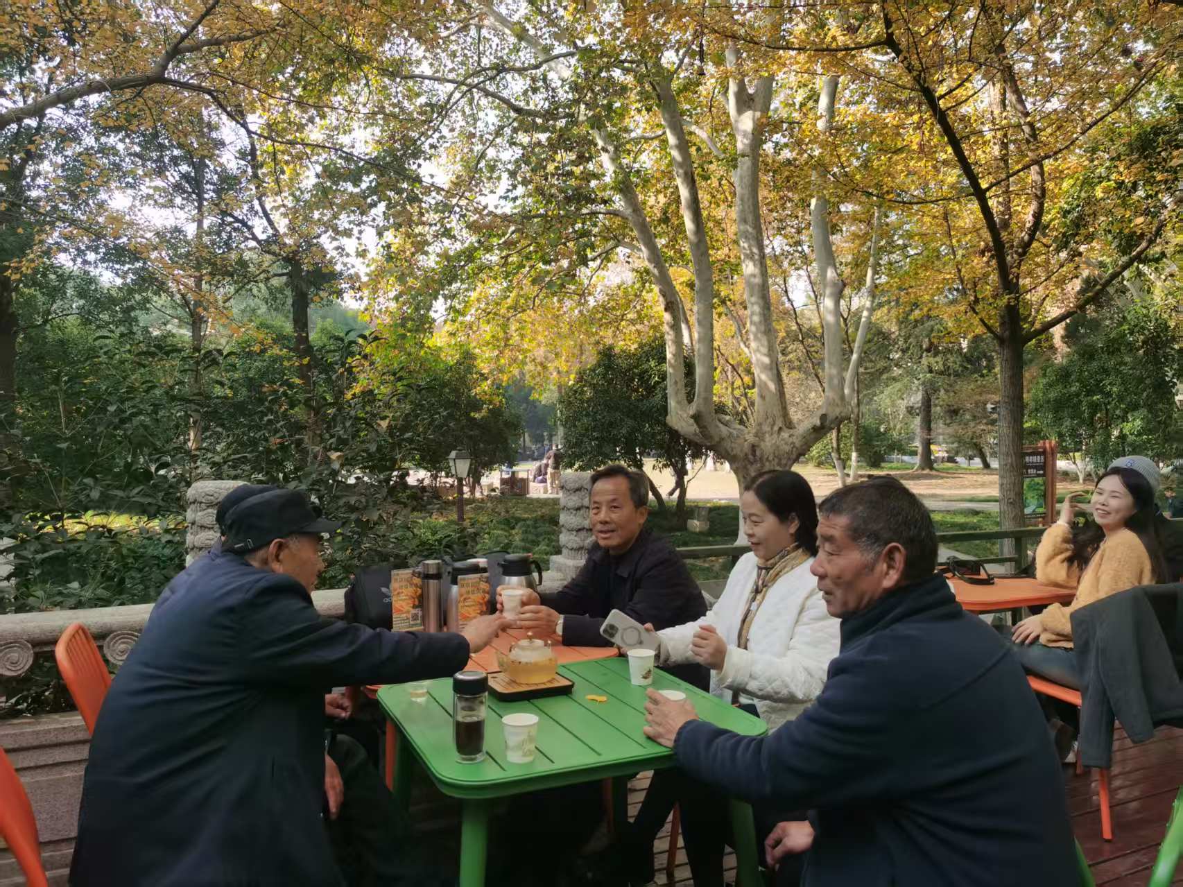 启程去南京兄弟相聚