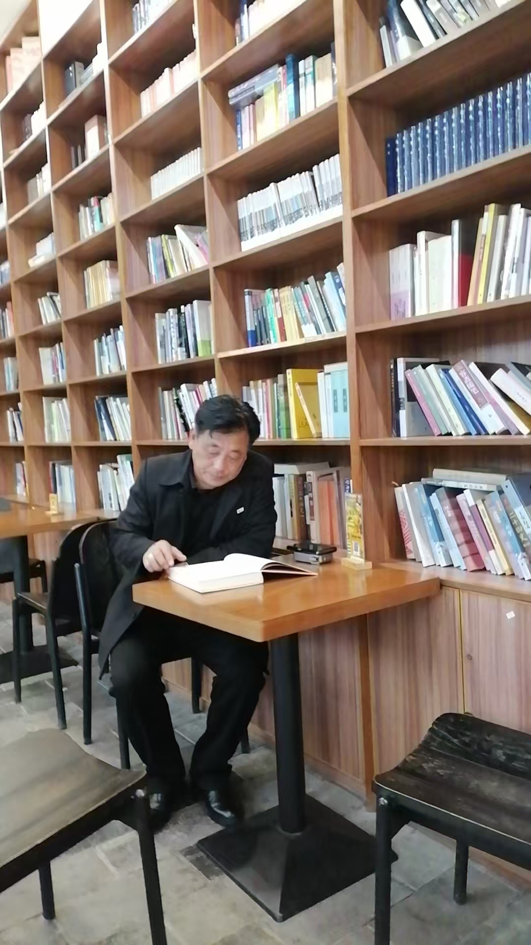 启程去南京兄弟相聚