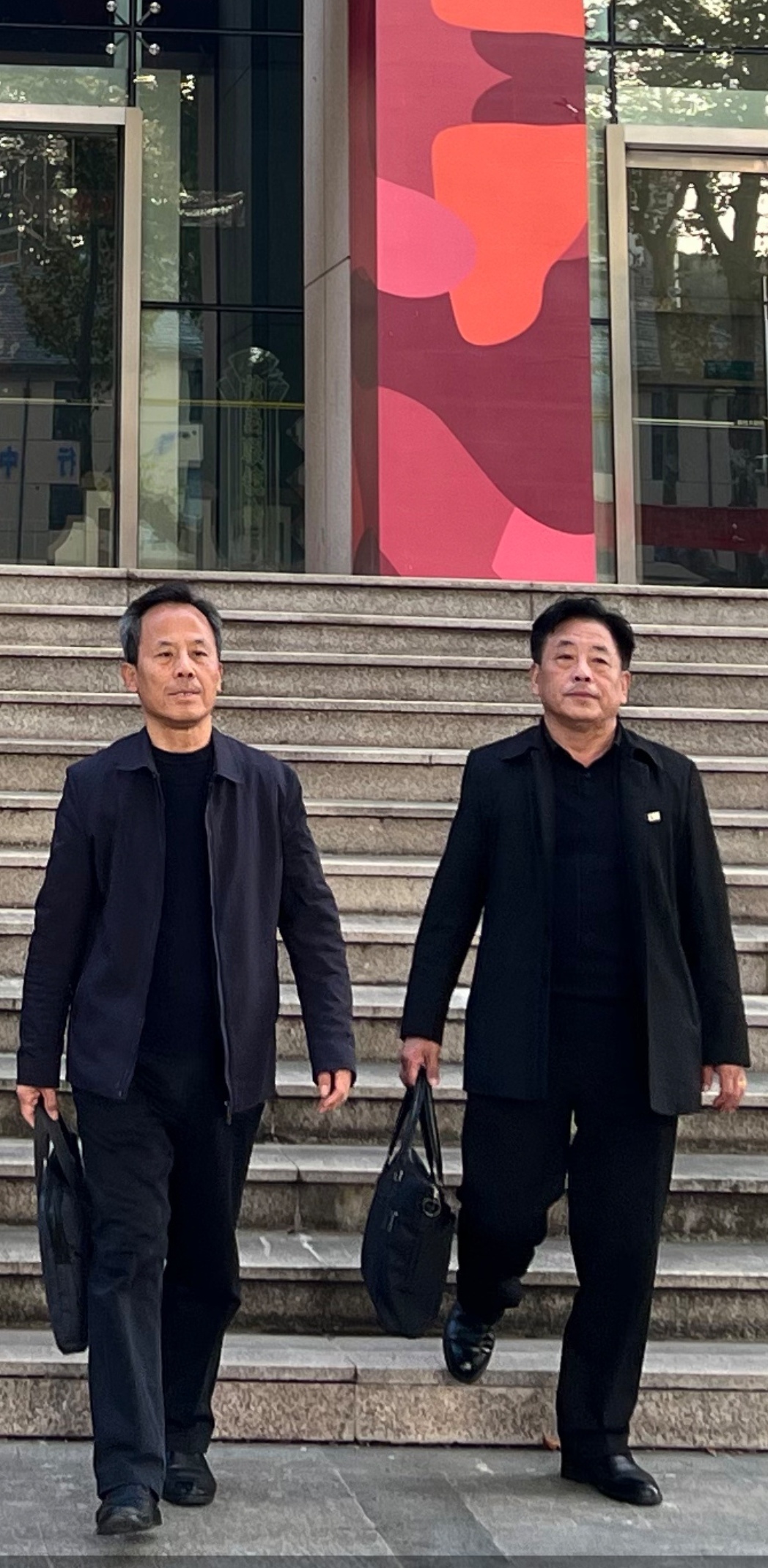 启程去南京兄弟相聚